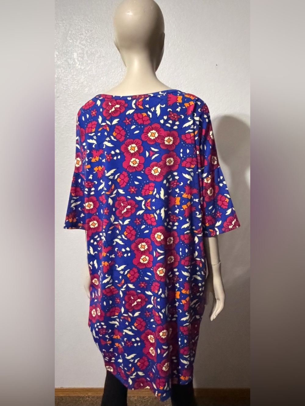 CLOSET CLEAR OUT ALL LULAROE MAKE AOFFER BUNDLE NWT OVERSIZED XL SEE PICTURES 😍 - Picture 15 of 17